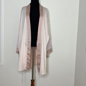 FLORA NIKROOZ Blush Lace Sleeve Robe M/L
